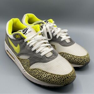 Nike Air Max Sneakers - Gray, White, Yellow